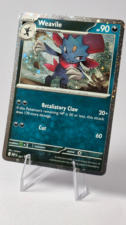 Weavile Evolution Line - Sneasel (Cosmos Holo) + Weavile (Cosmos Holo)
